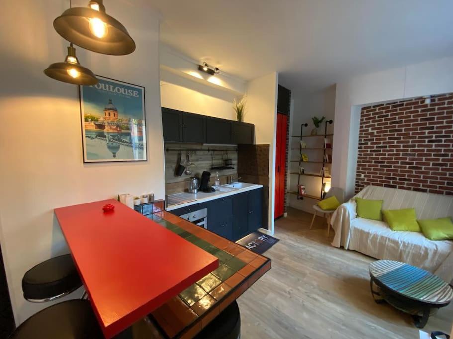 Le Nid D'Orient Entre Matabiau Et Capitole Parking Apartment Toulouse Exterior foto
